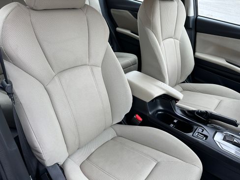 Used 2019 Subaru Impreza 2.0i Premium image 14