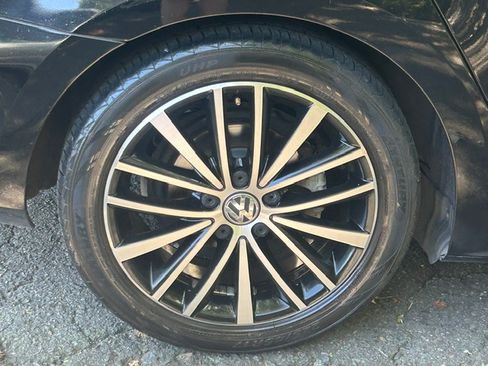 Used 2016 Volkswagen Jetta Sport Sedan FWD image 27