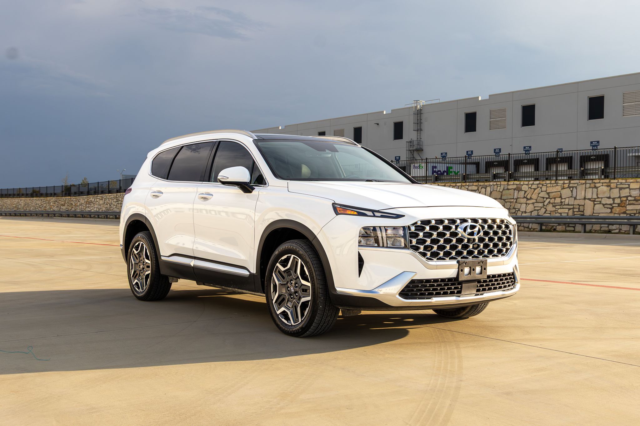 Used 2023 Hyundai Santa Fe AWD SEL Premium Hybrid image 1