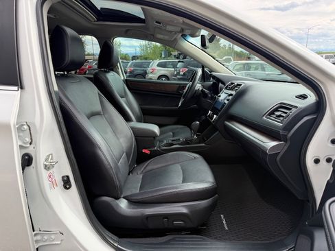 Used 2018 Subaru Outback 3.6R Limited AWD/4WD image 22