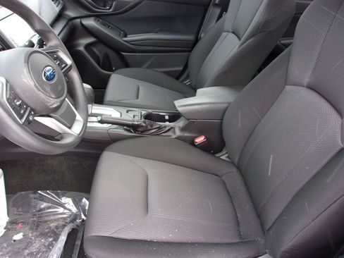 Used 2017 Subaru Impreza 2.0i image 4