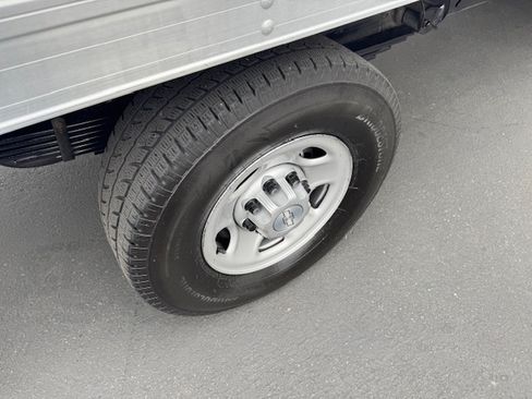 Used 2020 Chevrolet Express 3500 image 24