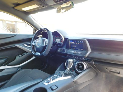 Used 2019 Chevrolet Camaro LT Coupe RWD image 20