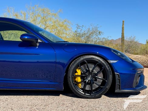 Used 2021 Porsche 718 Cayman GT4 RWD image 20