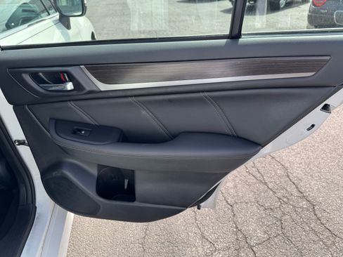 Used 2018 Subaru Legacy 2.5i Limited AWD/4WD image 18