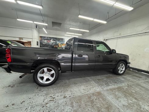 Used 2005 Chevrolet Silverado 1500 LT image 4