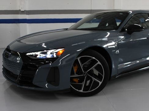 Used 2023 Audi RS e-tron GT image 6