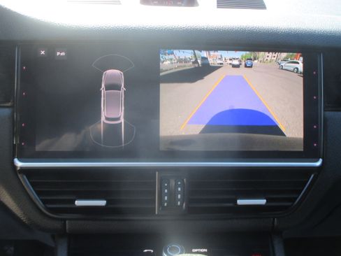 Used 2019 Porsche Cayenne image 8