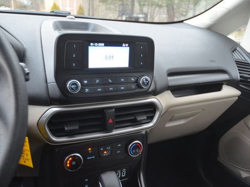 Used 2021 Ford EcoSport S image 16
