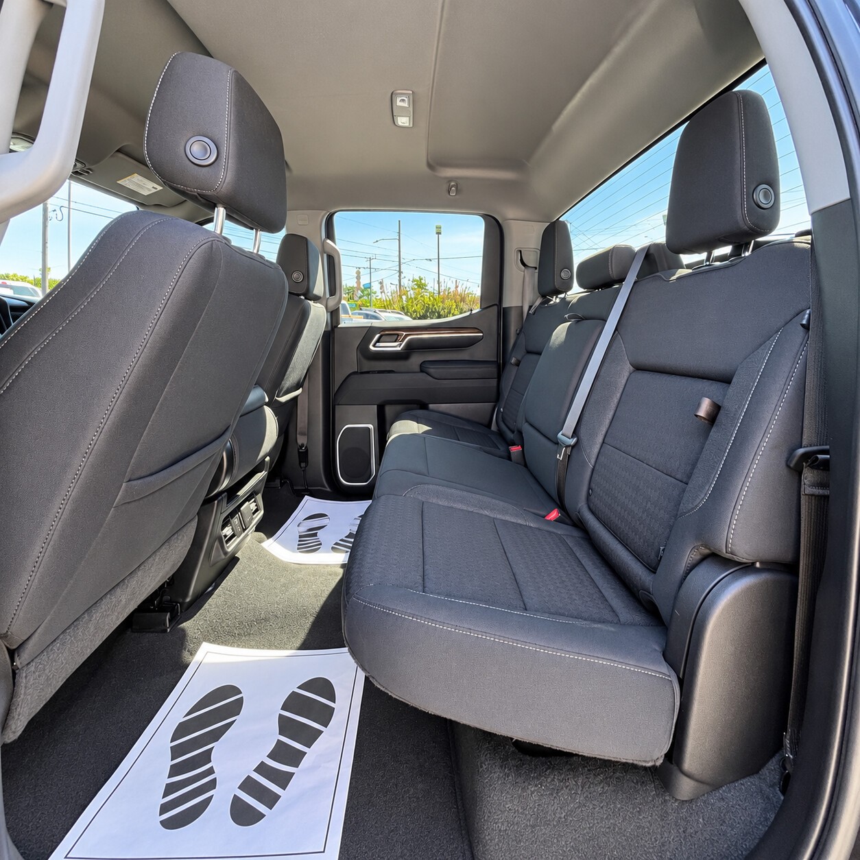 Used 2023 GMC Sierra 1500 4x4 Crew Cab Elevation image 8