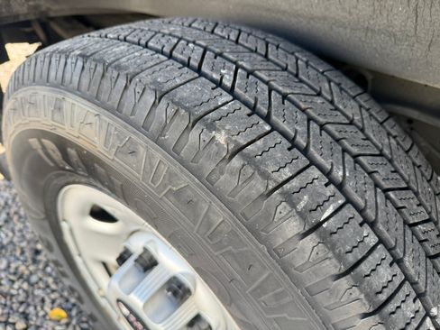 Used 2023 GMC Savana 2500 image 21