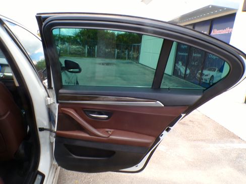 Used 2015 BMW 528i Sedan RWD image 23