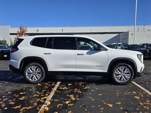 New 2026 GMC Acadia Elevation image 9