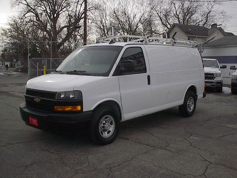 Used 2021 Chevrolet Express 2500 image 8