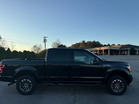 Used 2020 Ford F150 XLT image 3