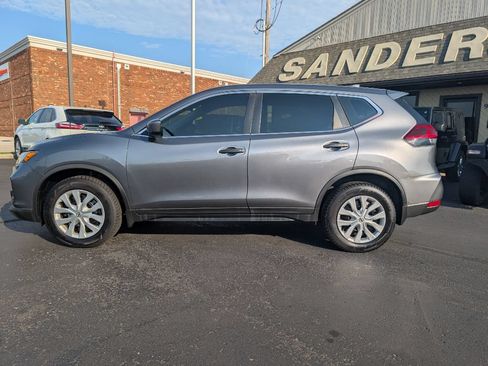 Used 2020 Nissan Rogue AWD S image 2