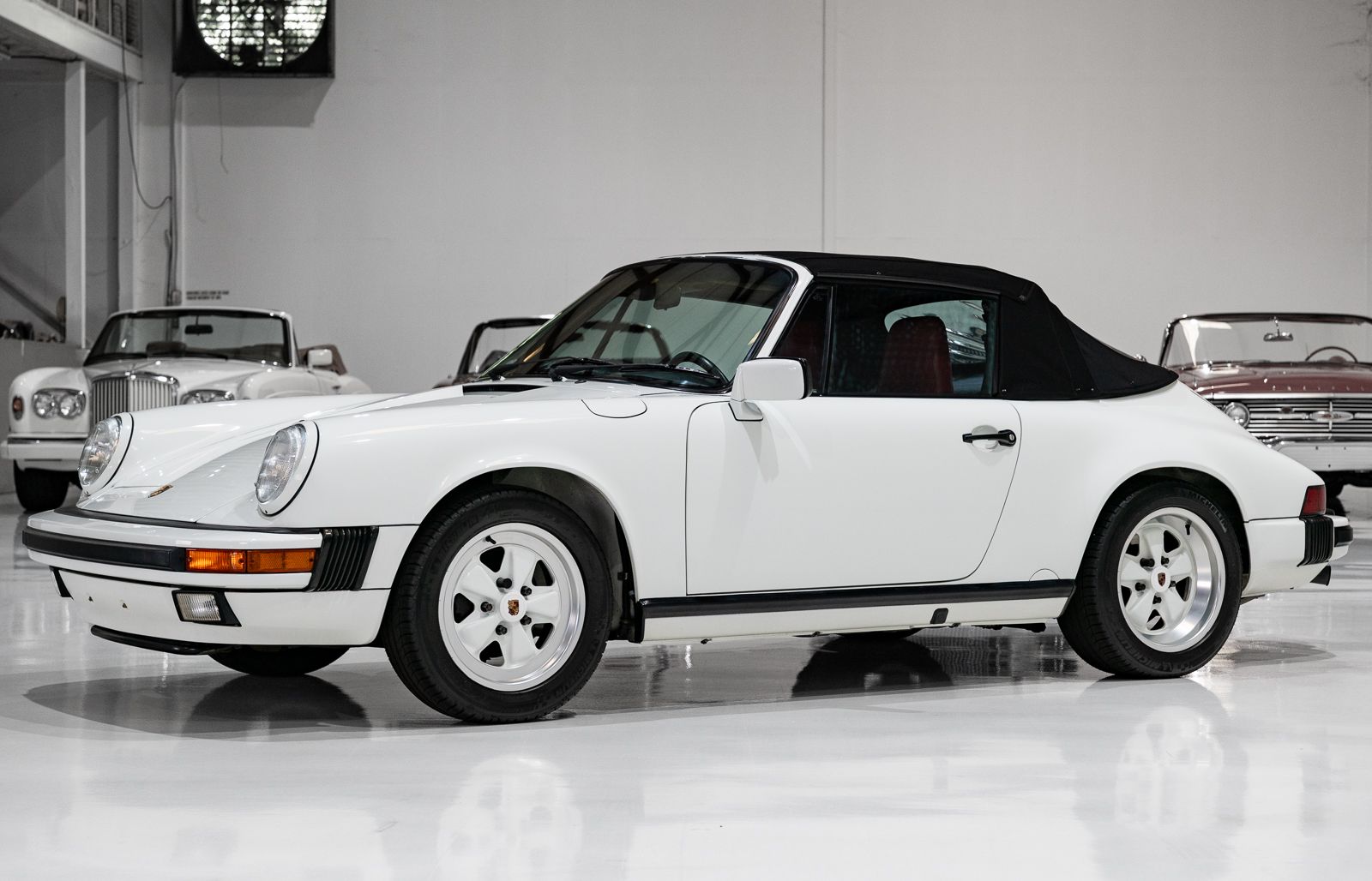 Used 1989 Porsche 911 Carrera Cabriolet RWD image 2