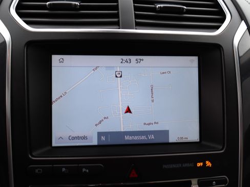 Used 2018 Ford Explorer 4WD Platinum image 29