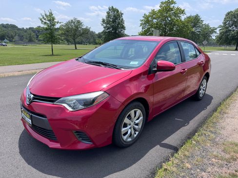 Used 2015 Toyota Corolla LE image 21
