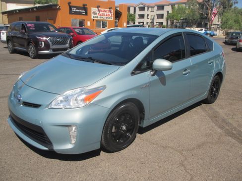 Used 2012 Toyota Prius Two image 18