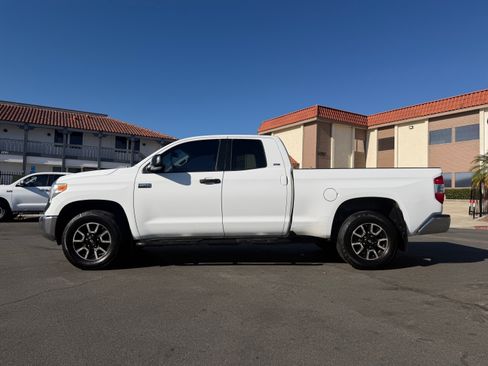 Used 2015 Toyota Tundra w/ TRD Off-Road Package AWD/4WD image 3