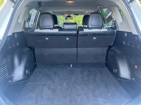 Used 2016 Toyota RAV4 Limited image 29