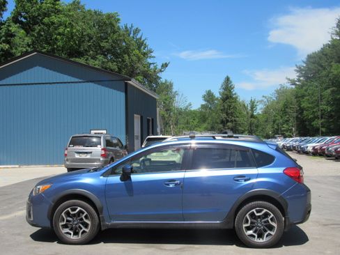 Used 2016 Subaru Crosstrek 2.0i Premium AWD/4WD image 3