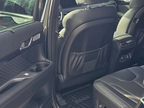 Used 2025 Hyundai Palisade Calligraphy image 15