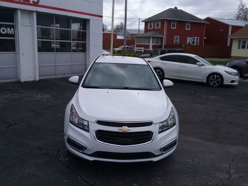 Used 2016 Chevrolet Cruze LT image 5