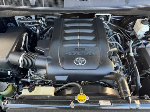 Used 2012 Toyota Sequoia Platinum image 28