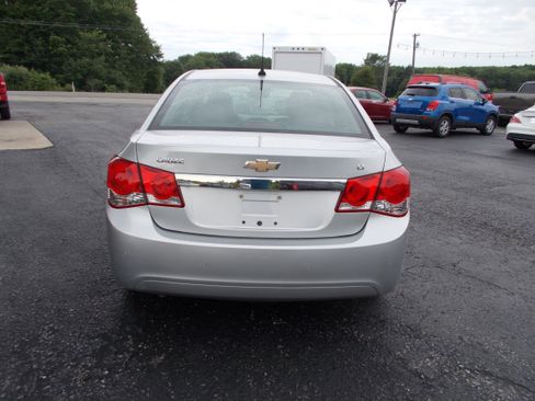 Used 2012 Chevrolet Cruze LT FWD image 6