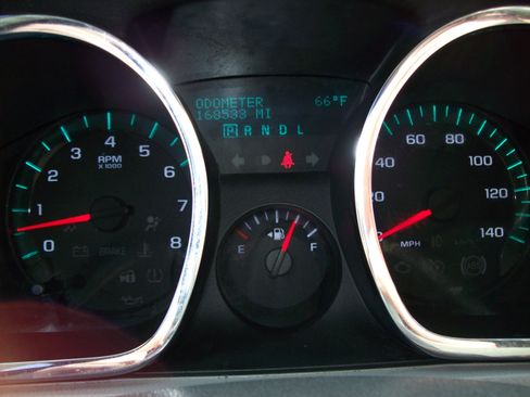 Used 2012 Chevrolet Traverse LS image 11