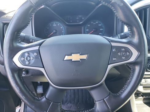 Used 2022 Chevrolet Colorado LT image 5