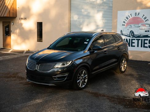 Used 2015 Lincoln MKC image 2