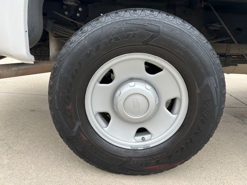Used 2008 Ford F350 4x4 Regular Cab Super Duty image 16
