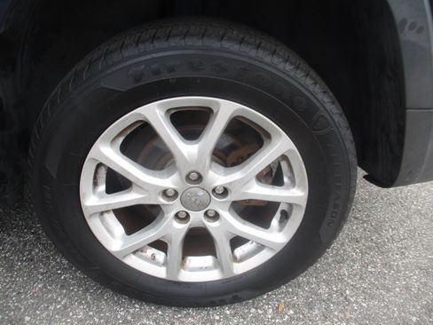 Used 2016 Jeep Cherokee Latitude image 18