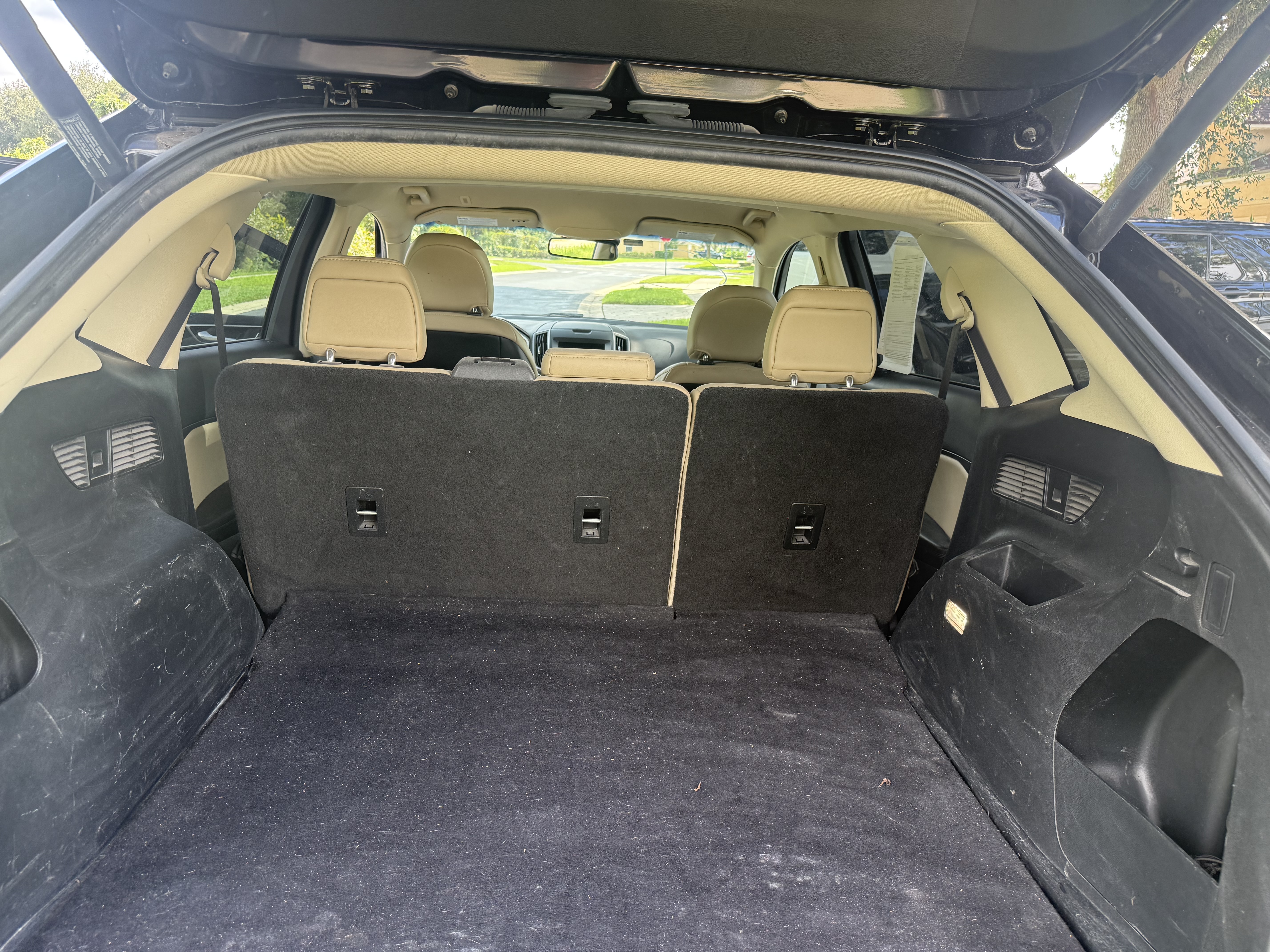 Used 2019 Ford Edge FWD SEL image 9