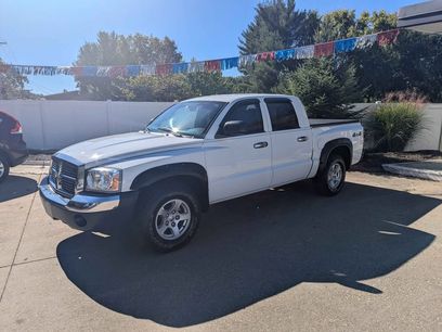 Used 2005 Dodge Dakota SLT