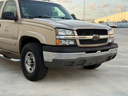 Used 2004 Chevrolet Silverado 2500 LS RWD image 64