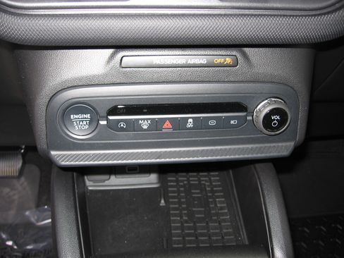 Used 2025 Ford Bronco Sport Outer Banks AWD/4WD image 9