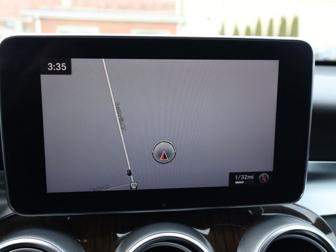 Used 2017 Mercedes-Benz GLC 300 image 30