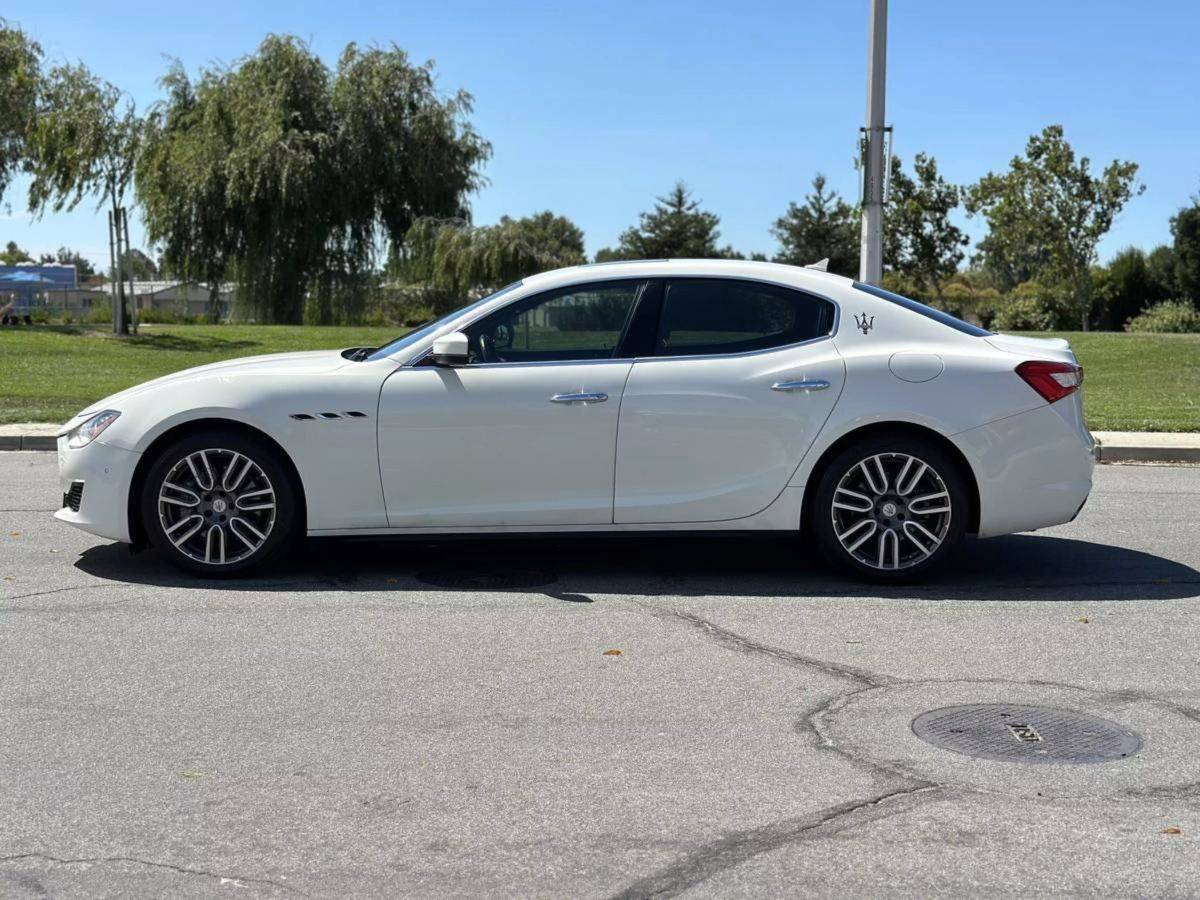 Used 2018 Maserati Ghibli UNAVAIL RWD image 4