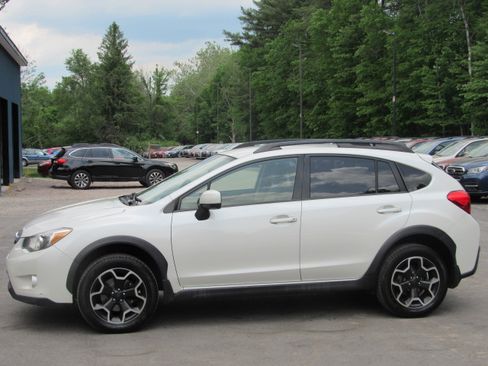 Used 2014 Subaru XV Crosstrek 2.0i Premium AWD/4WD image 3
