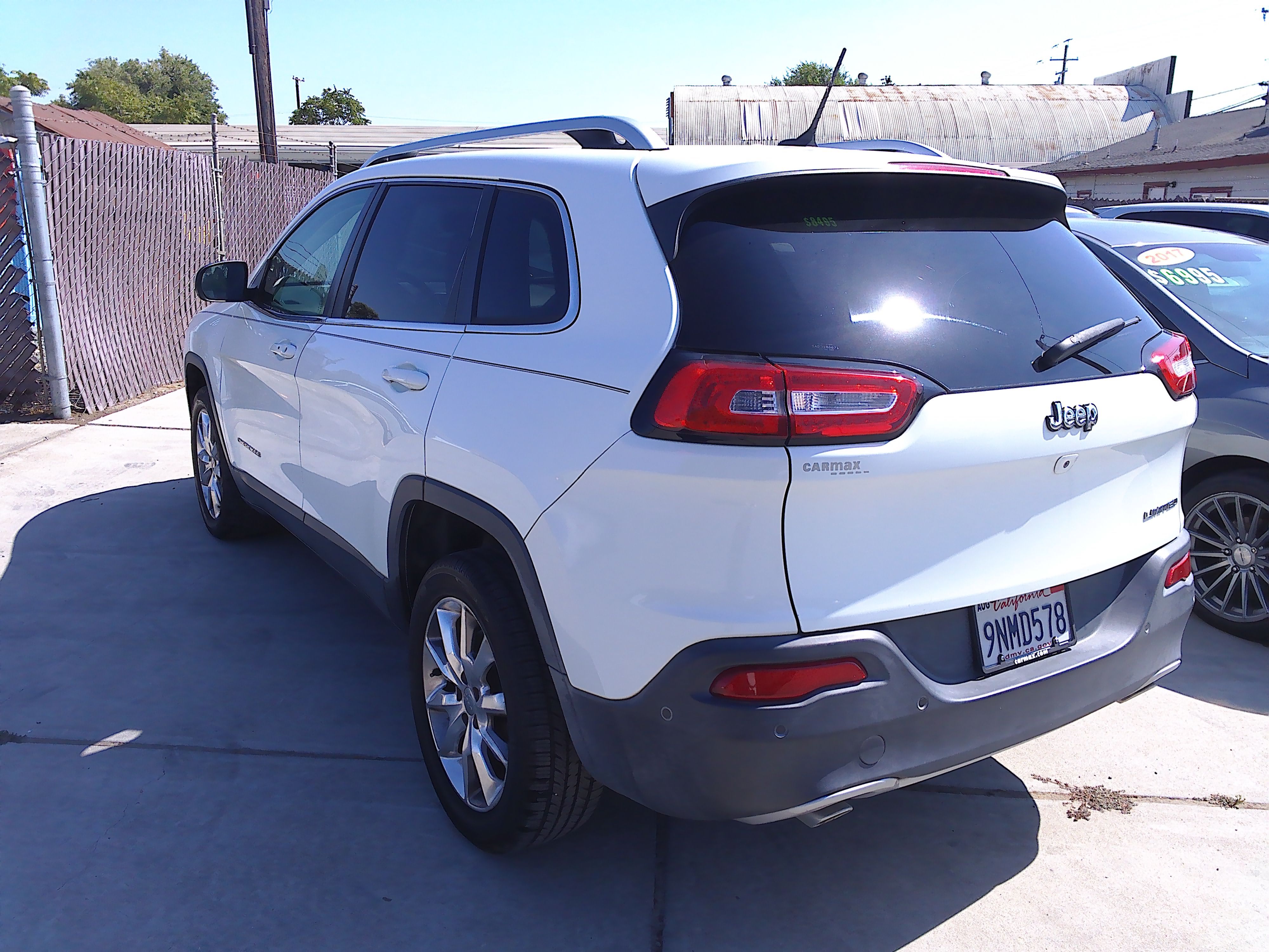 Used 2014 Jeep Cherokee Limited FWD image 3