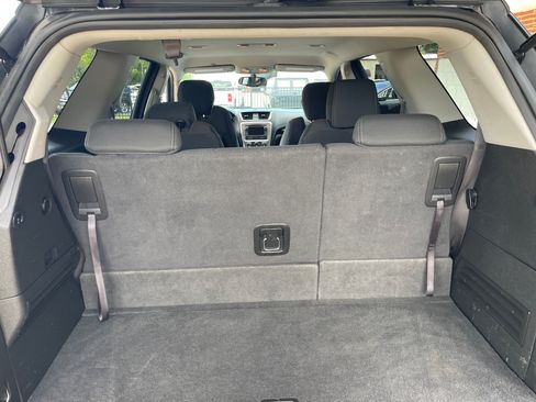 Used 2013 GMC Acadia SLE FWD image 10