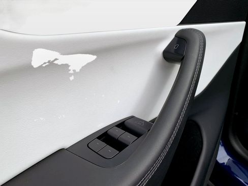Used 2026 Tesla Model Y RWD image 14