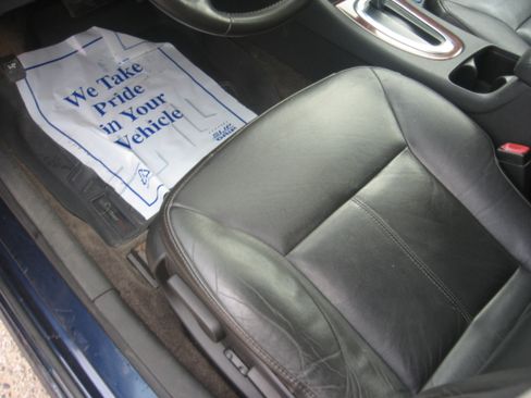Used 2009 Chevrolet Impala LT w/ 1LT FWD image 9