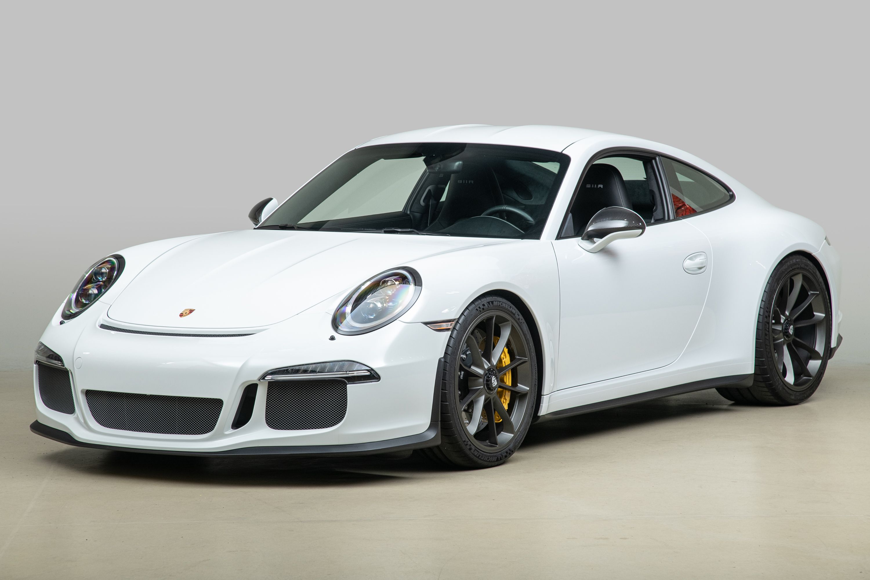 Used 2016 Porsche 911 R RWD image 1