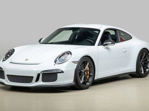 Used 2016 Porsche 911 R RWD image 1