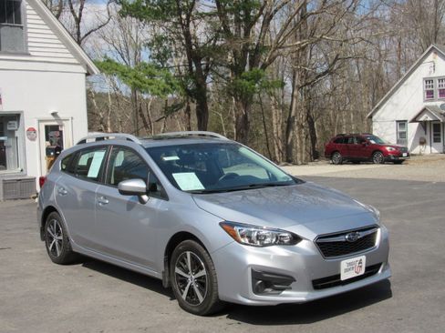 Used 2019 Subaru Impreza 2.0i Sport Premium image 13